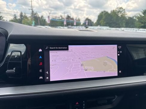 Used 2024 Porsche Cayenne image 14