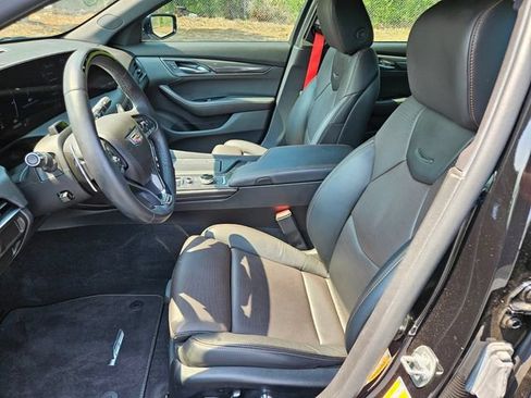 Certified 2025 Cadillac CT5 V RWD image 7