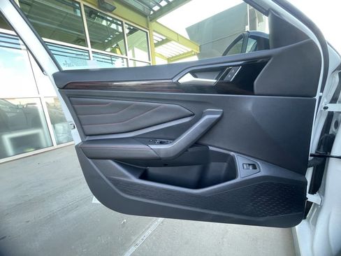 Used 2024 Volkswagen Jetta GLI Autobahn w/ GLI Black Package image 24