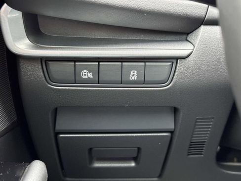 Used 2025 MAZDA MAZDA3 s Sport FWD image 14