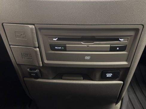 Used 2015 Honda Odyssey Touring image 41