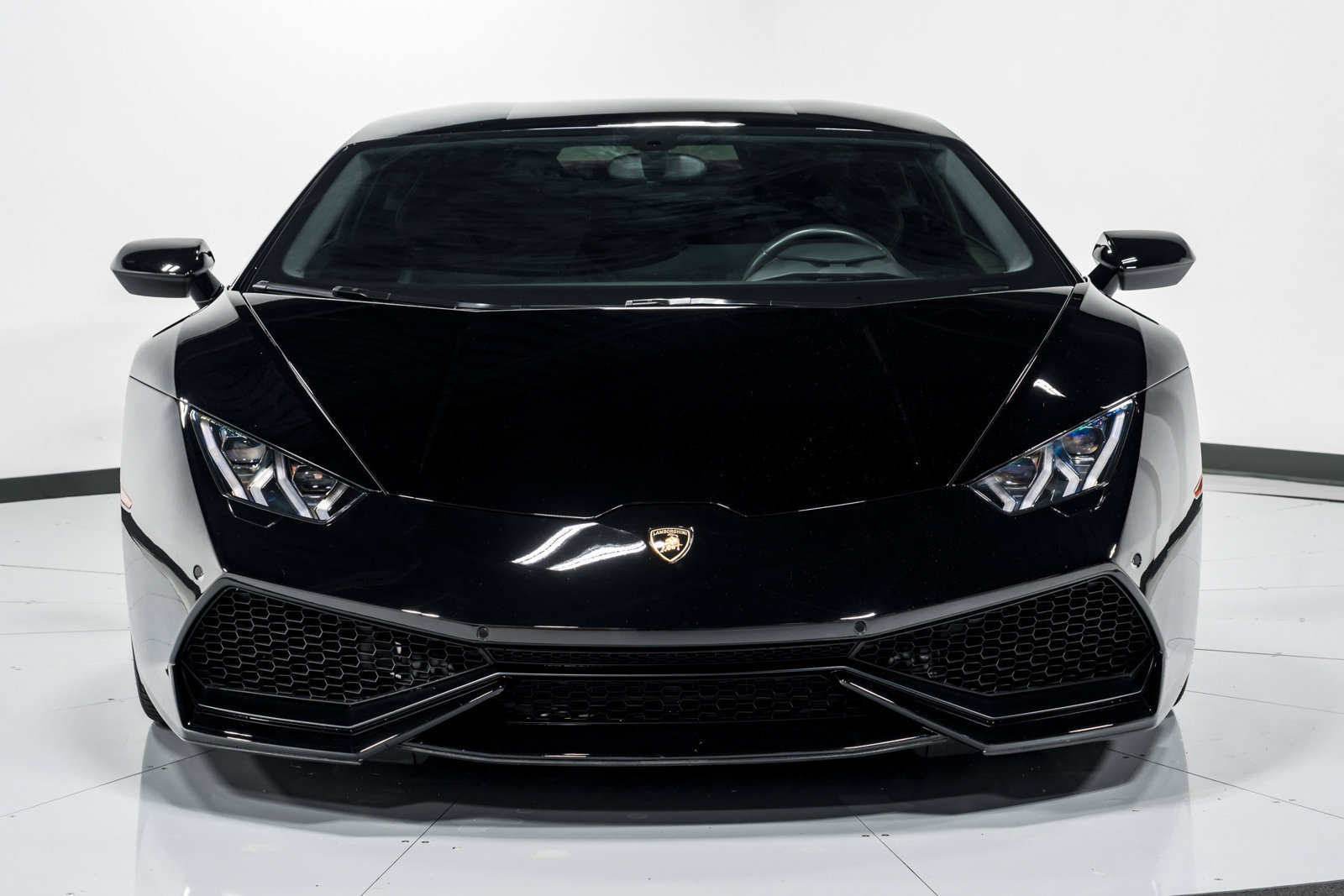 Used 2016 Lamborghini Huracan LP 610-4 AWD/4WD image 8