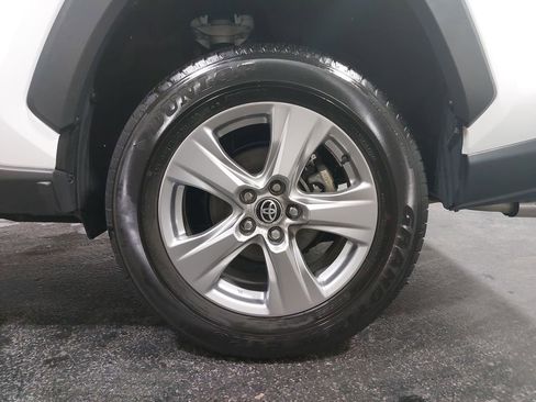 Used 2025 Toyota RAV4 XLE image 34