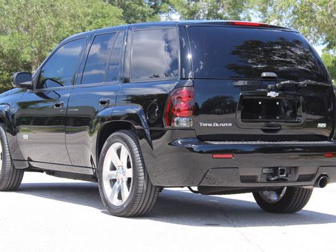 Used 2006 Chevrolet TrailBlazer LT w/ SS Package RWD image 10