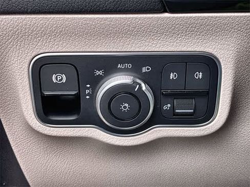 Used 2023 Mercedes-Benz GLA 250 4MATIC image 41