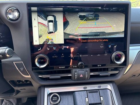 Certified 2026 Lexus GX 550 w/ Accessory Package (CT) AWD/4WD image 16
