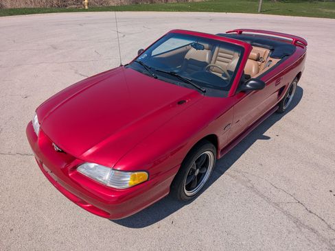 Used 1997 Ford Mustang GT image 31