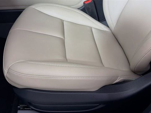 New 2026 Lincoln Corsair Premiere FWD image 21