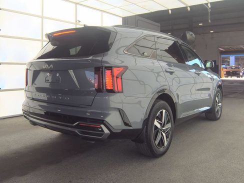 Used 2022 Kia Sorento EX FWD image 6