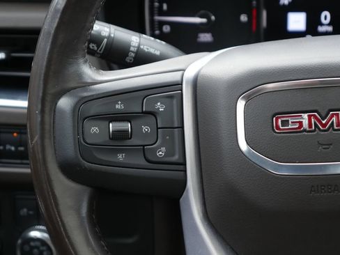 Used 2021 GMC Yukon SLT w/ SLT Premium Package AWD/4WD image 17