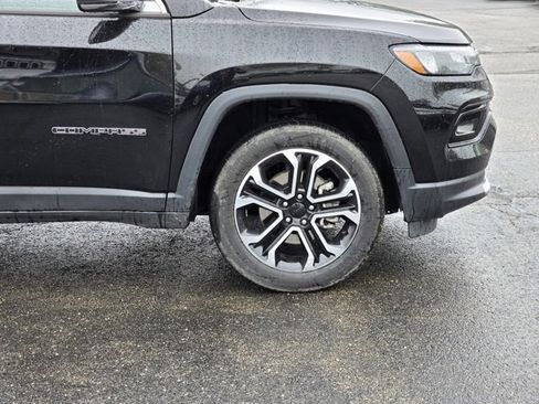 Used 2022 Jeep Compass Limited image 9