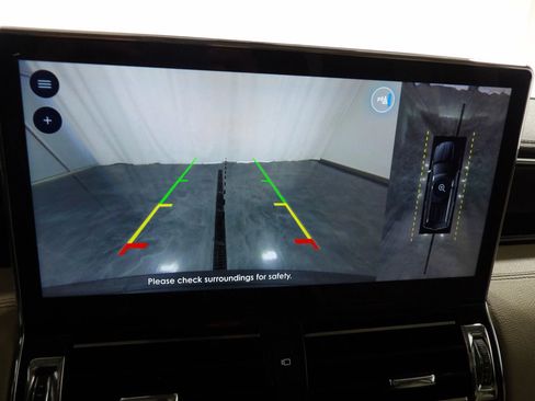 Used 2022 Lincoln Navigator Reserve image 38