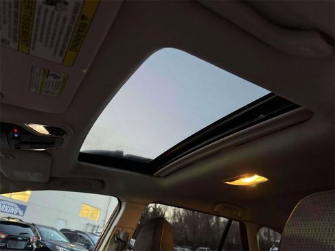 Used 2020 Subaru Outback Premium image 18