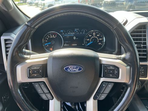 Used 2017 Ford F150 Platinum w/ Equipment Group 701A Luxury AWD/4WD image 16
