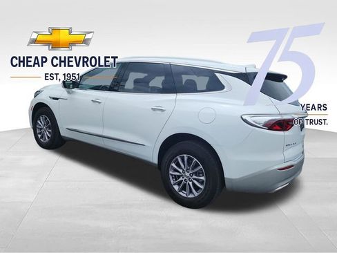 Used 2023 Buick Enclave Essence FWD image 4