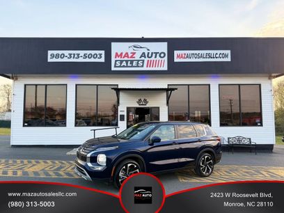 Used 2023 Mitsubishi Outlander SE