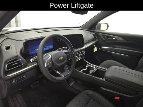 New 2026 Chevrolet Traverse LT image 10