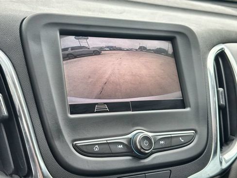 Used 2022 Chevrolet Equinox LT FWD image 14