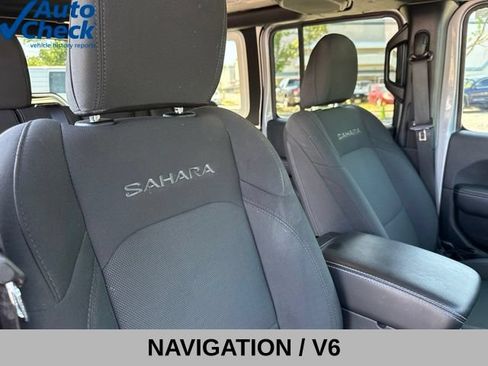 Used 2021 Jeep Wrangler Unlimited Sahara AWD/4WD image 29