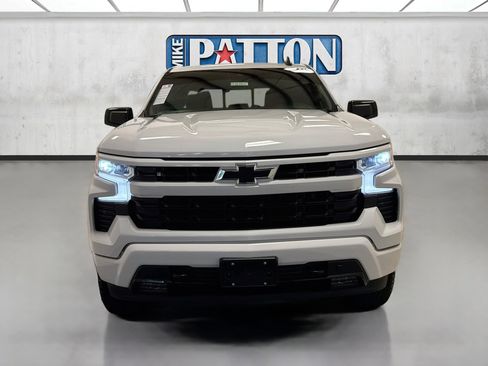 Used 2023 Chevrolet Silverado 1500 RST w/ Convenience Package II AWD/4WD image 2