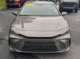 Used 2025 Toyota Camry XLE FWD video 2