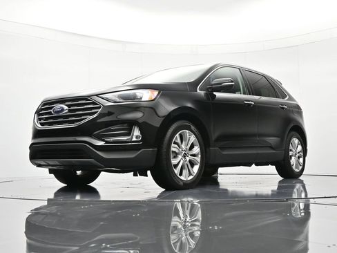 Used 2024 Ford Edge Titanium image 36