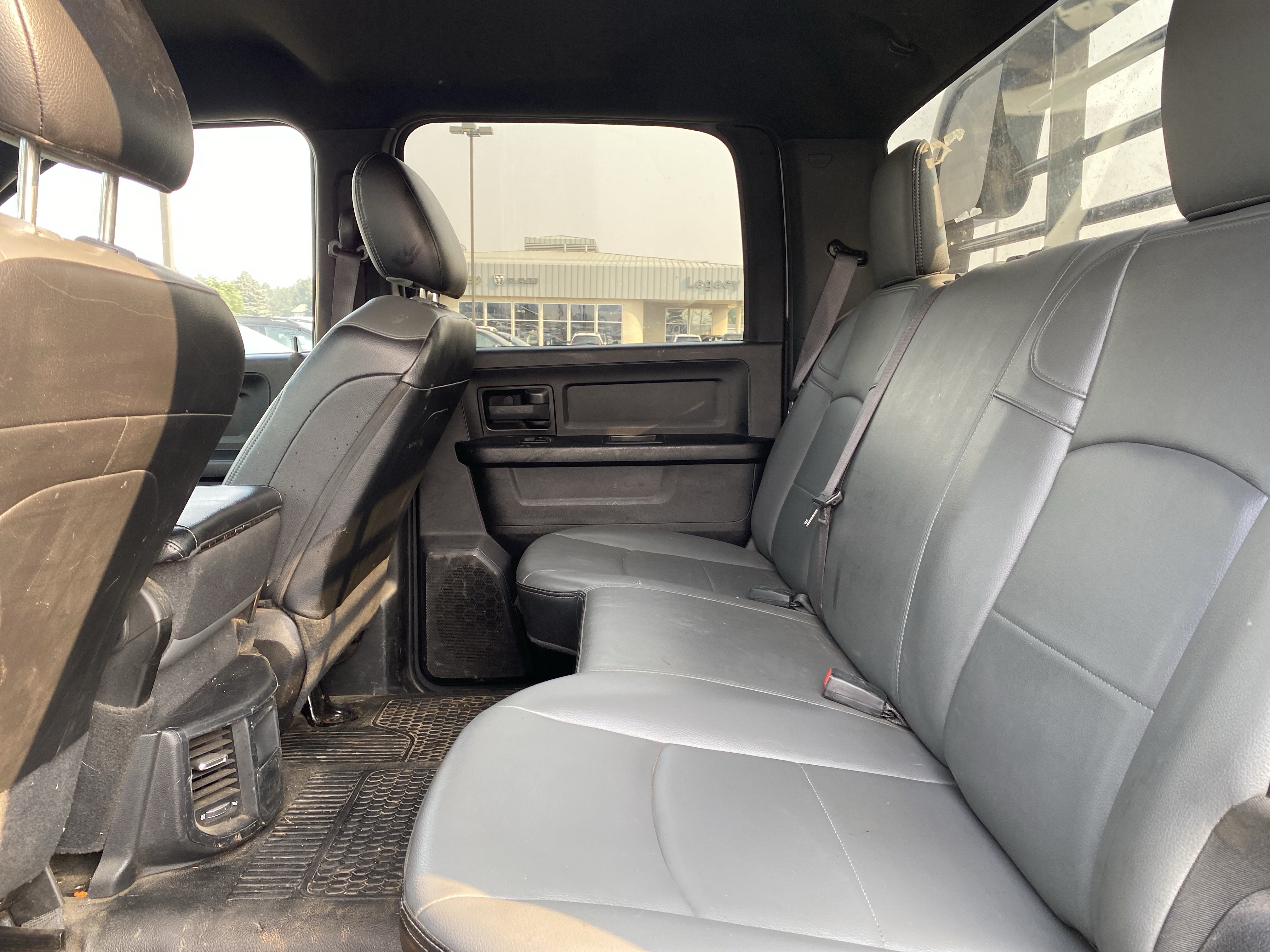 Used 2022 RAM 3500 Tradesman w/ Chrome Appearance Group AWD/4WD image 22