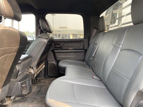 Used 2022 RAM 3500 Tradesman w/ Chrome Appearance Group AWD/4WD image 22