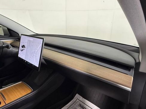 Used 2022 Tesla Model 3 Performance image 29