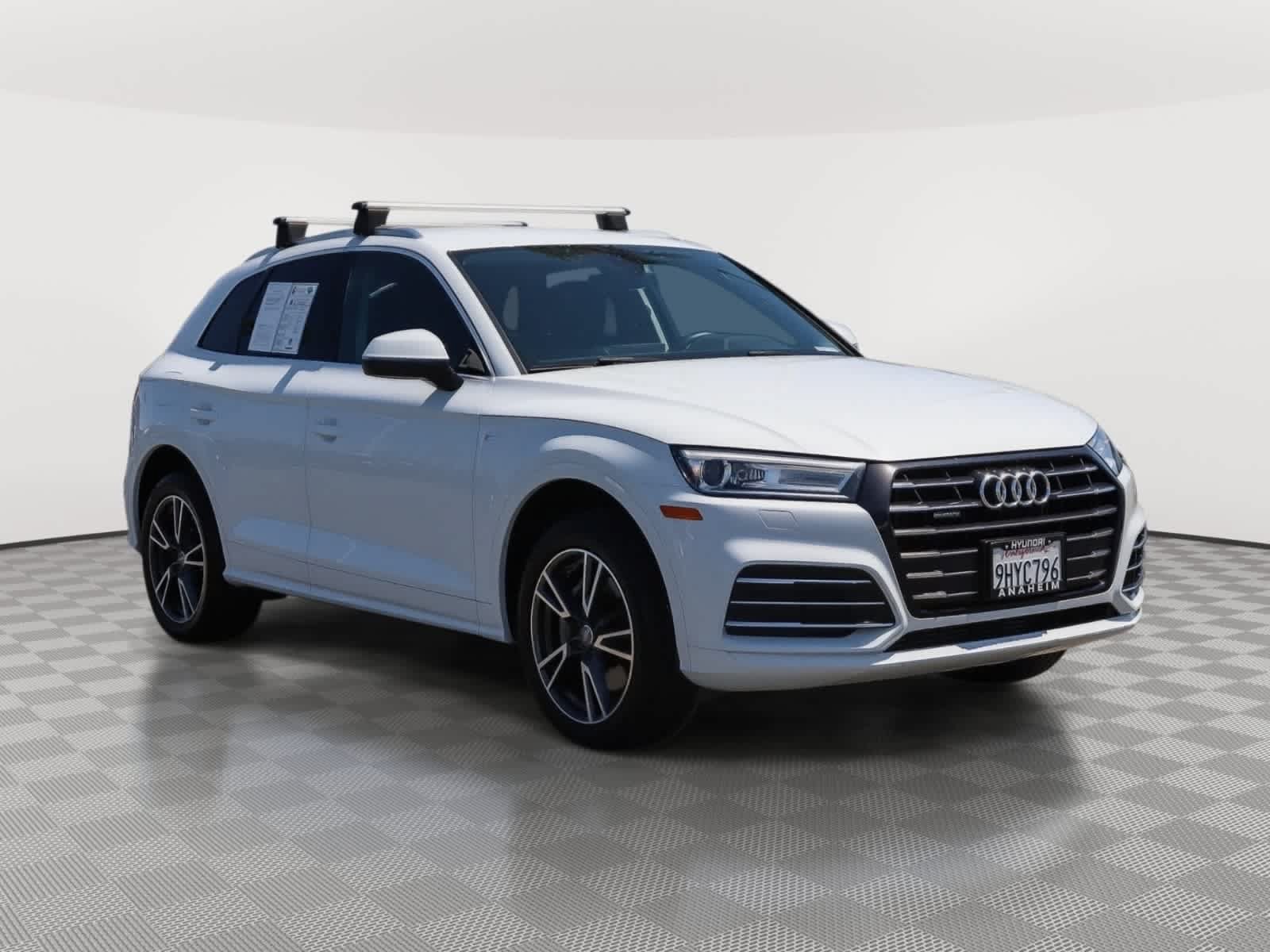 Used 2020 Audi Q5 e Premium w/ Convenience Package AWD/4WD image 3