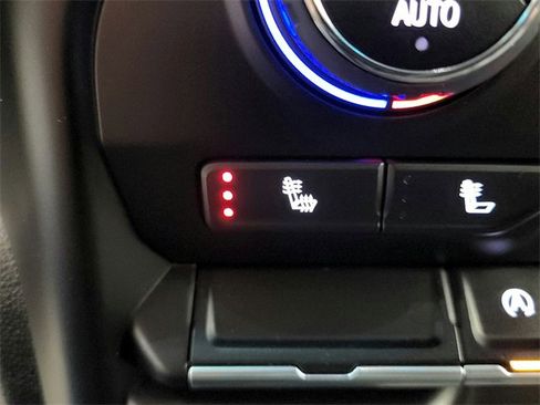 Used 2022 Chevrolet Silverado 1500 LT image 24