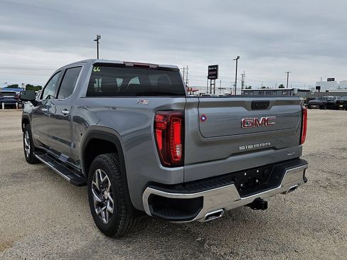 New 2026 GMC Sierra 1500 SLT AWD/4WD image 3