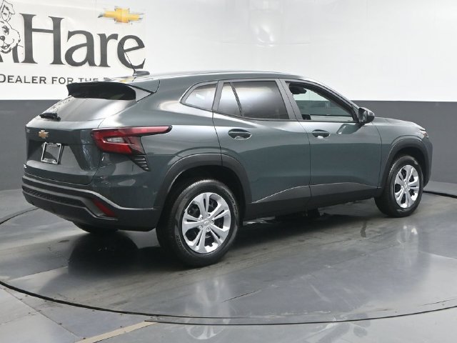 New 2026 Chevrolet Trax LS FWD image 28