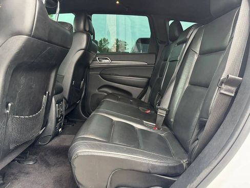 Used 2018 Jeep Grand Cherokee Limited AWD/4WD image 14