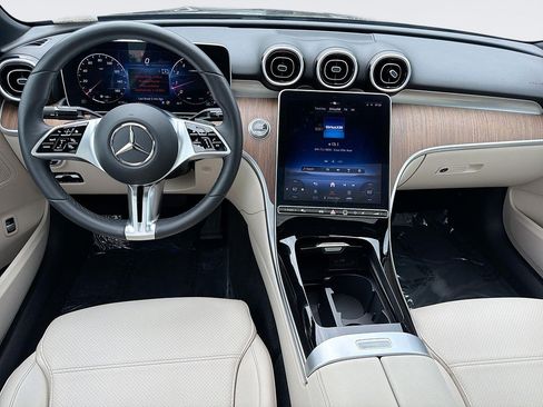 Used 2024 Mercedes-Benz C 300 Sedan image 7