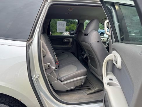 Used 2012 Chevrolet Traverse LS FWD image 13