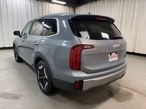 Used 2025 Kia Telluride S AWD/4WD image 8