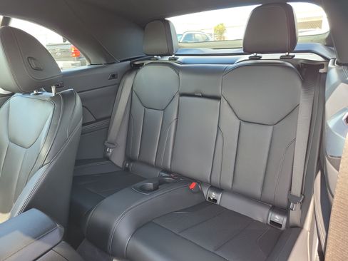Used 2026 BMW M440i Convertible RWD image 8