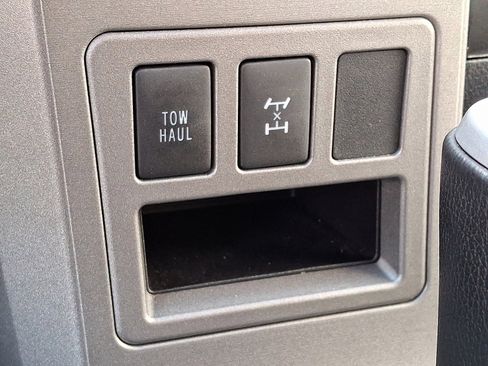 Used 2017 Toyota Sequoia SR5 image 26