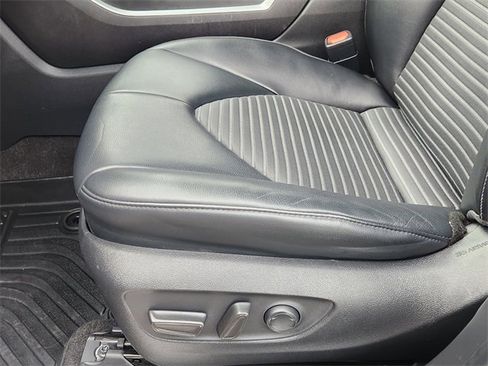 Used 2023 Toyota Highlander XSE image 23