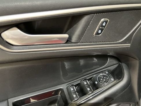 Used 2016 Ford Edge SEL w/ Equipment Group 201A FWD image 22