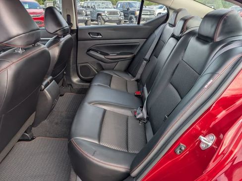 Used 2024 Nissan Altima 2.5 SR FWD image 25