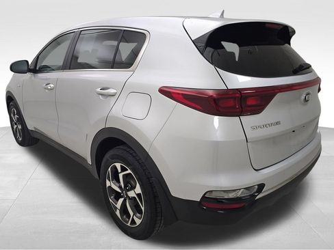 Used 2020 Kia Sportage LX AWD/4WD image 7