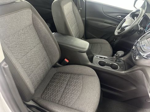 Used 2024 Chevrolet Equinox LT FWD image 29