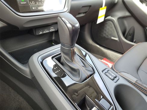 New 2025 Subaru Crosstrek 2.5i Limited w/ Crosstrek Mirror Package image 22