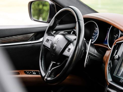 Used 2015 Maserati Ghibli S Q4 AWD/4WD image 18