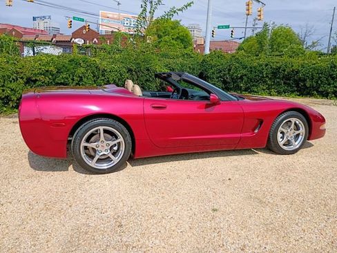 Used 2002 Chevrolet Corvette Convertible w/ Preferred Equipment Group2 RWD image 17