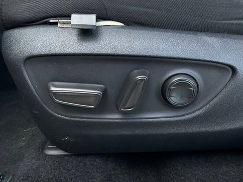 Used 2025 Toyota RAV4 XLE image 11