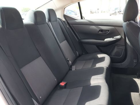Used 2024 Nissan Sentra SV FWD image 30