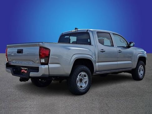 Used 2023 Toyota Tacoma SR image 4